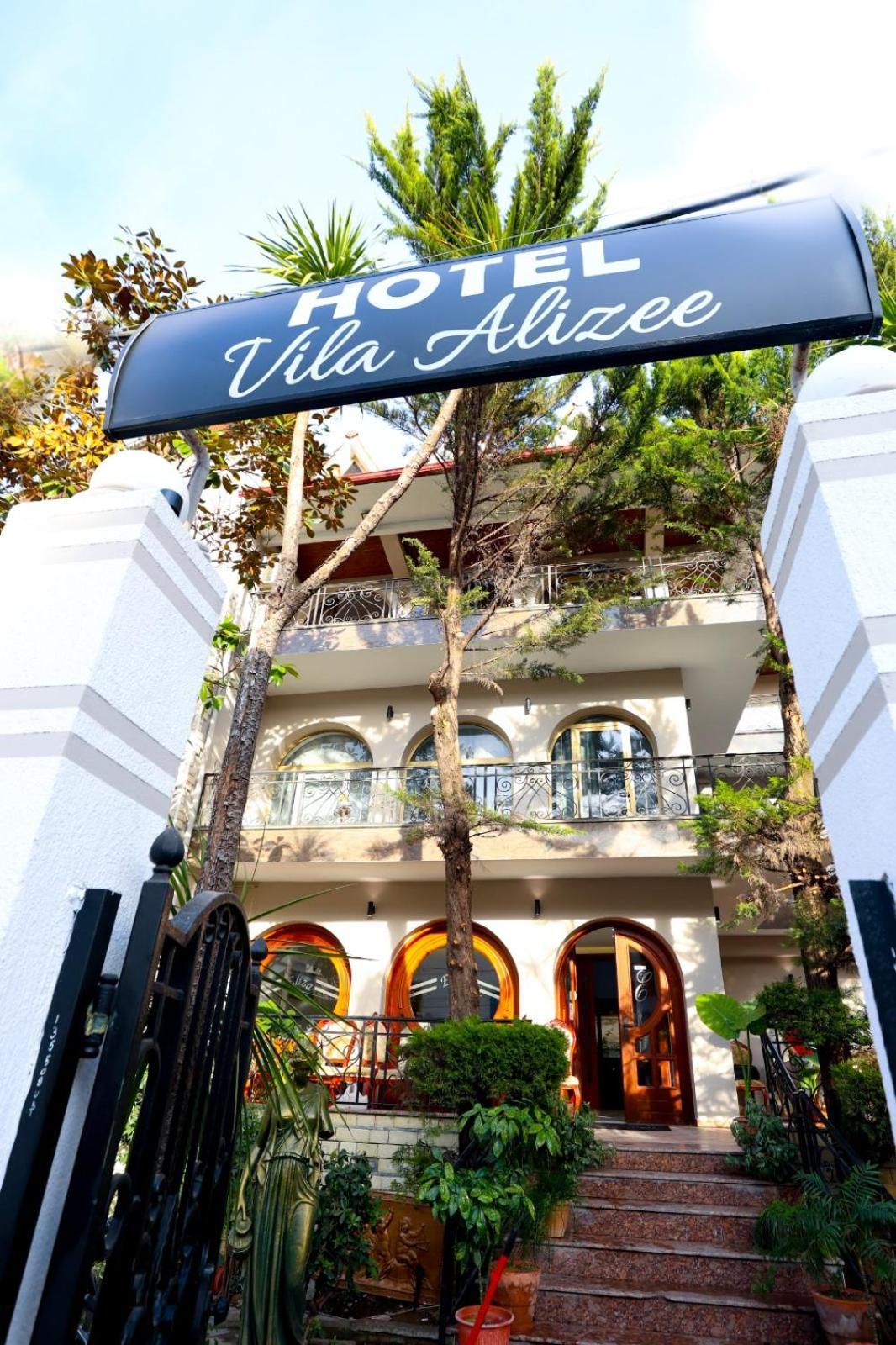 Vila Alizee Hotel Tirana Exteriör bild